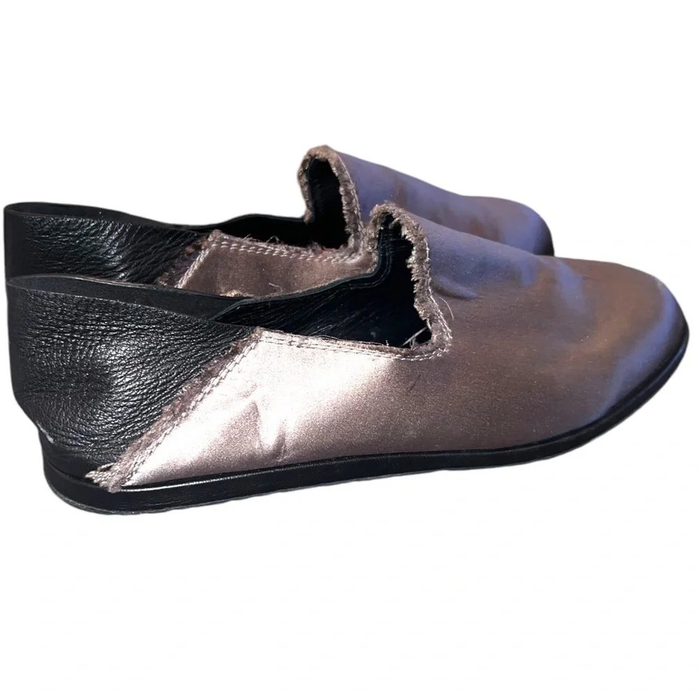 ▶️ Pedro Garcia Espana ◀️ Gray Silk Satan Raw Edge Slip On Flats  37.5